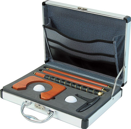 D513 (F-0017562) Набор для игры в гольф Woodmax